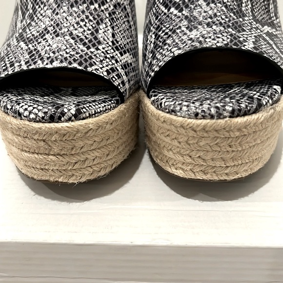 NWOT Aerosoles Martha Stewart Hillside Wedges - Picture 5 of 10